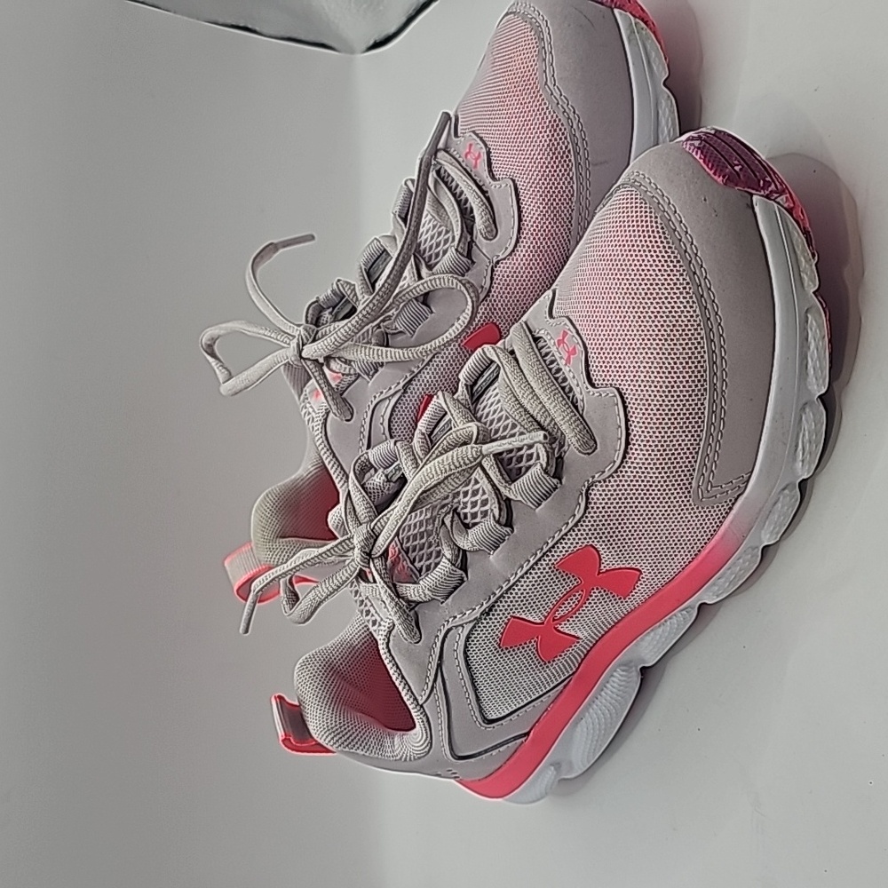 Under Armour Shoes, Charged Assert Youth 3.5 Girls